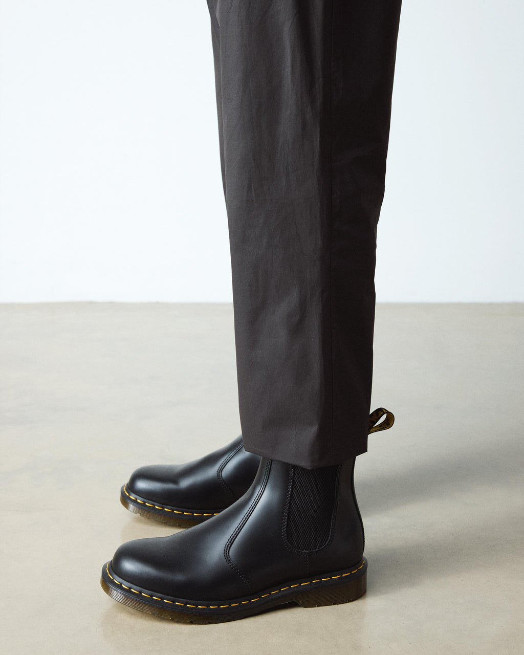 2976 YS Black Smooth