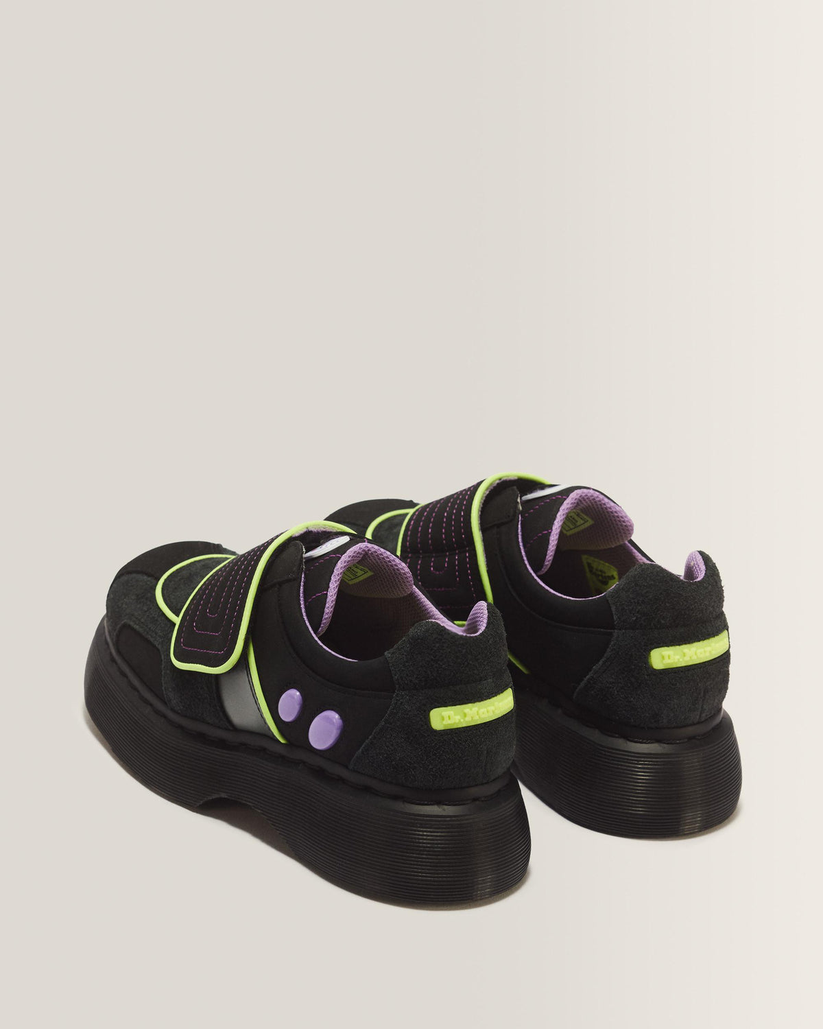 Zapatos Buzz con tira Powerpuff Girls en Black+Gunmetal
