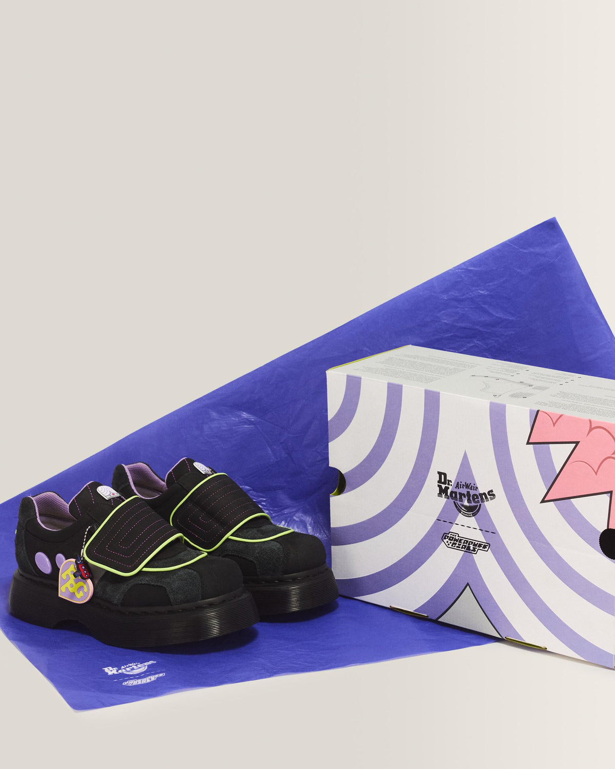 Zapatos Buzz con tira Powerpuff Girls en Black+Gunmetal