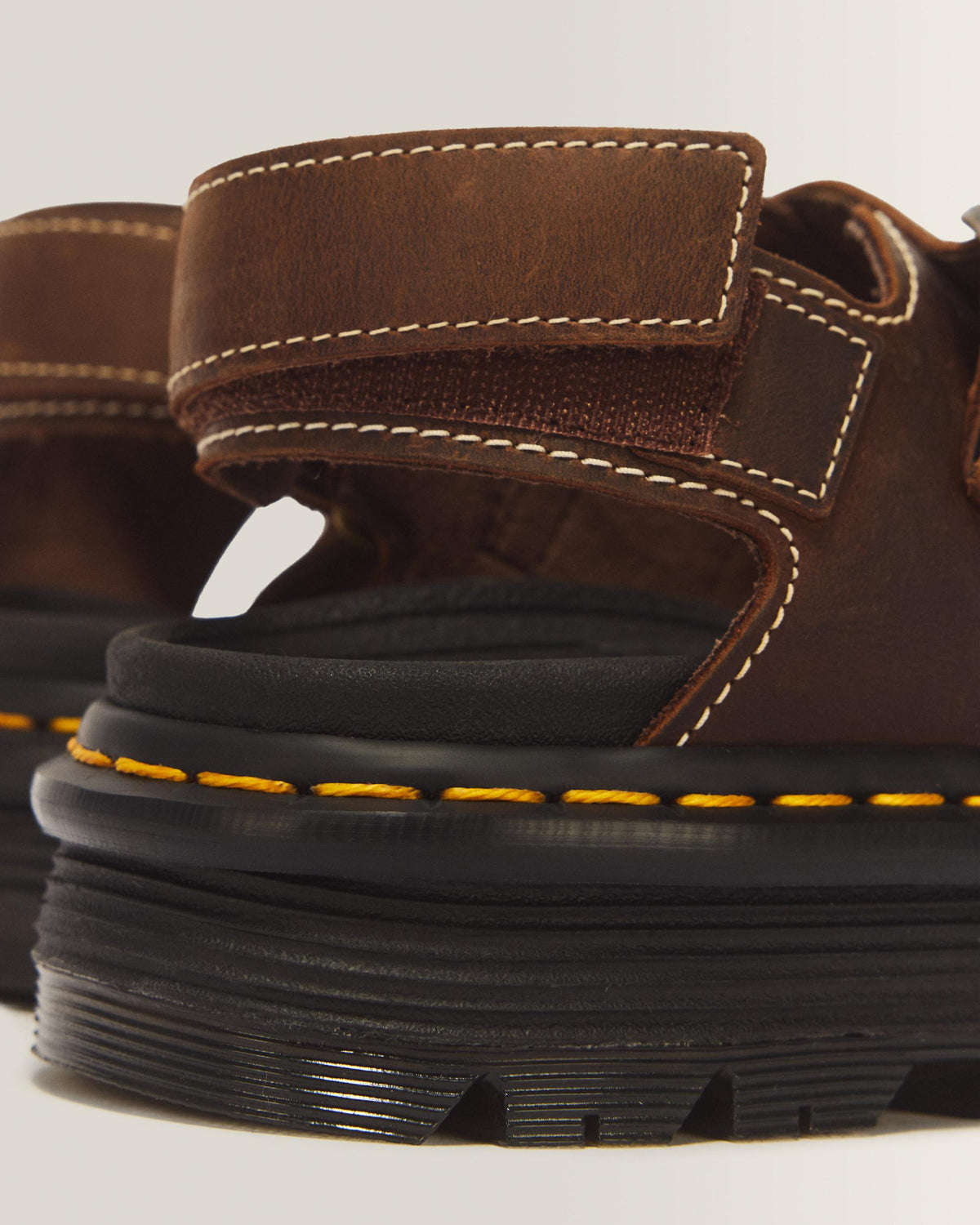 Sandalias Zebzag de piel Crazy Horse en Dark Brown