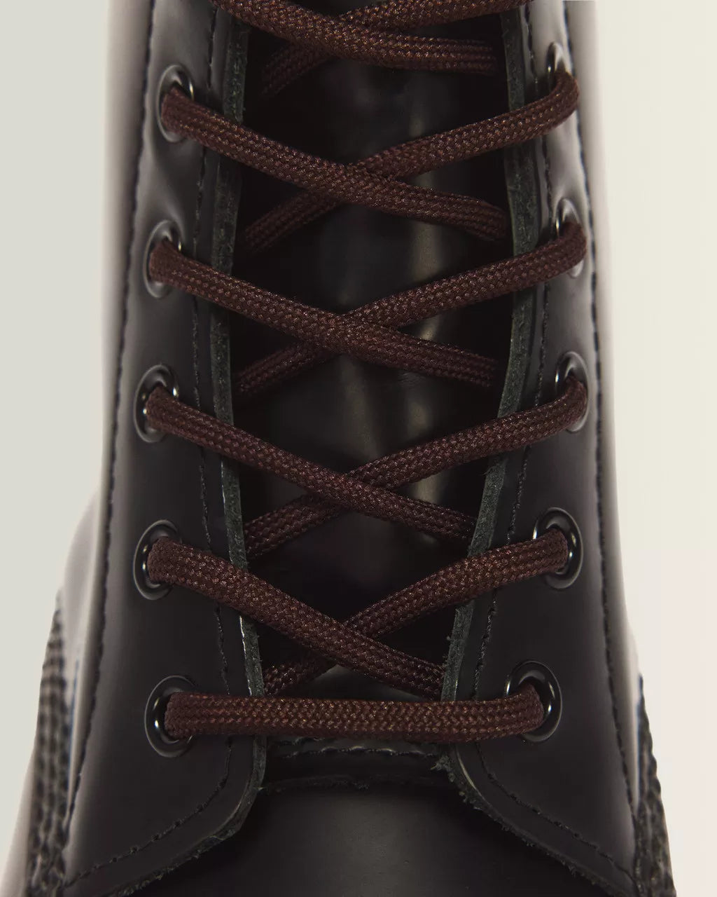 Cordones redondos marrones de 140 cm (8-10 ojales)