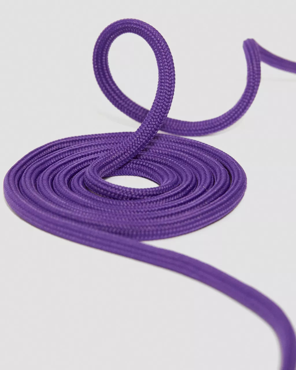 Cordones redondos violetas de 140 cm (8-10 ojales)