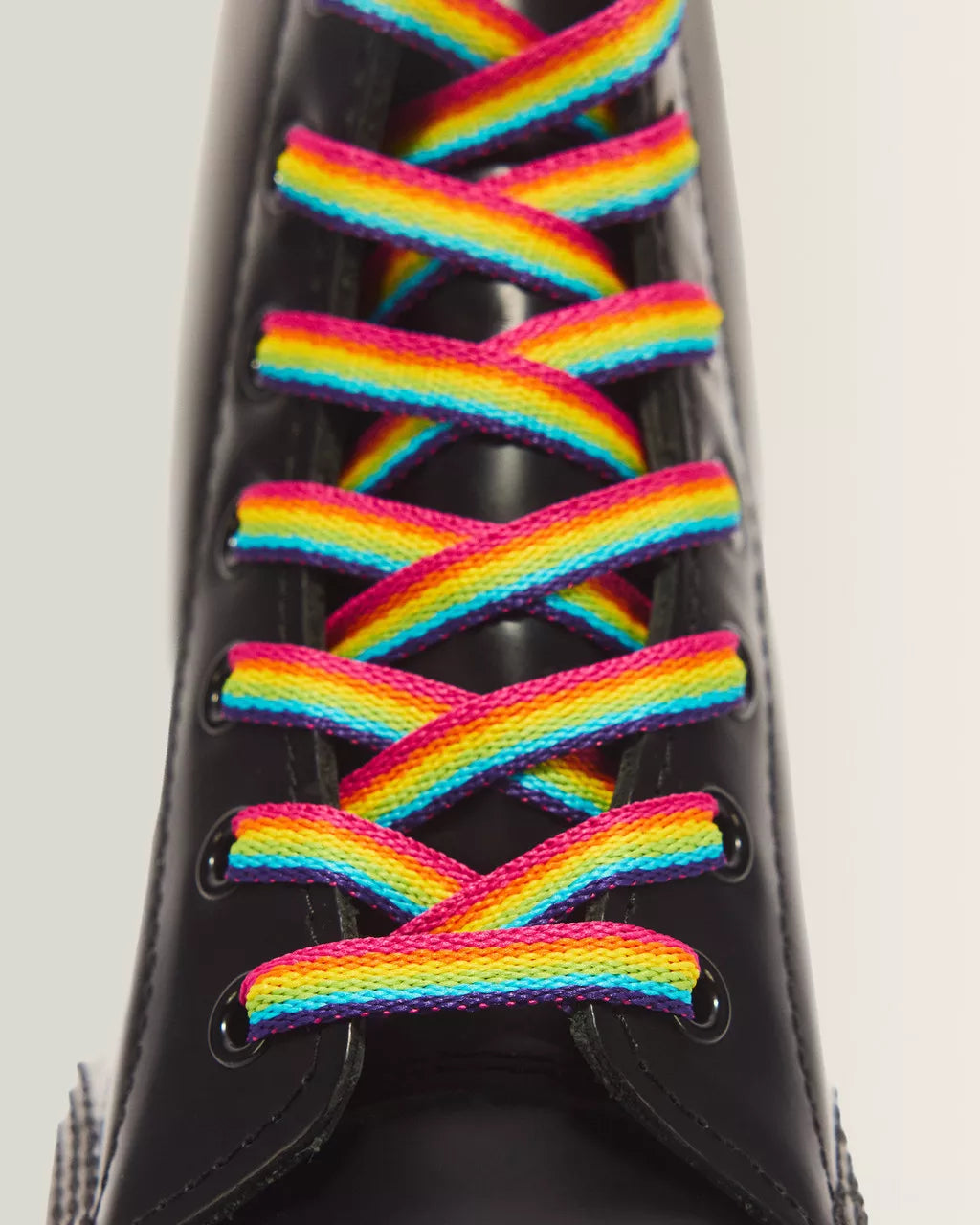 Cordones planos rainbow de 140 cm (8-10 ojales)