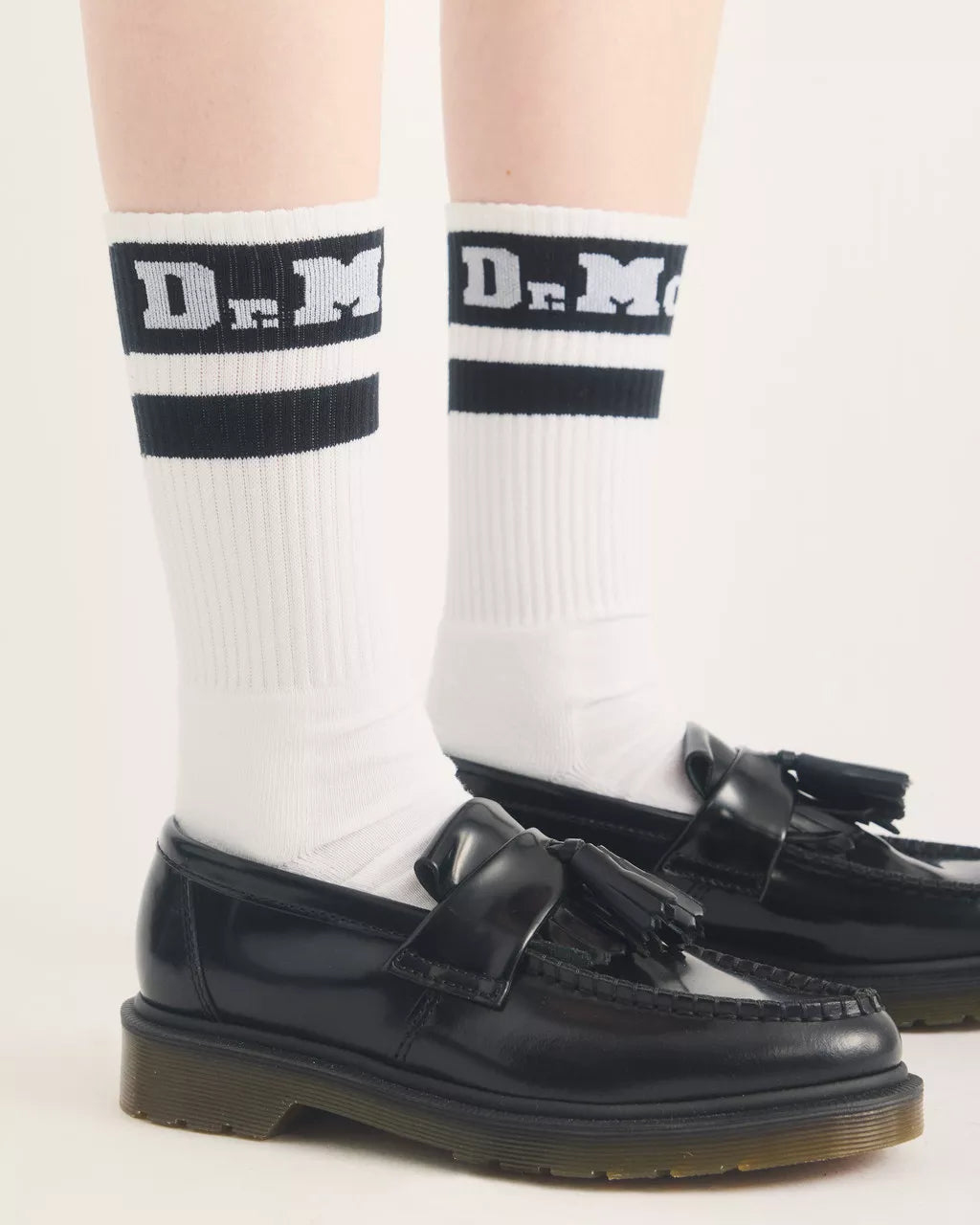 Medias Athletic blancas con logo negro