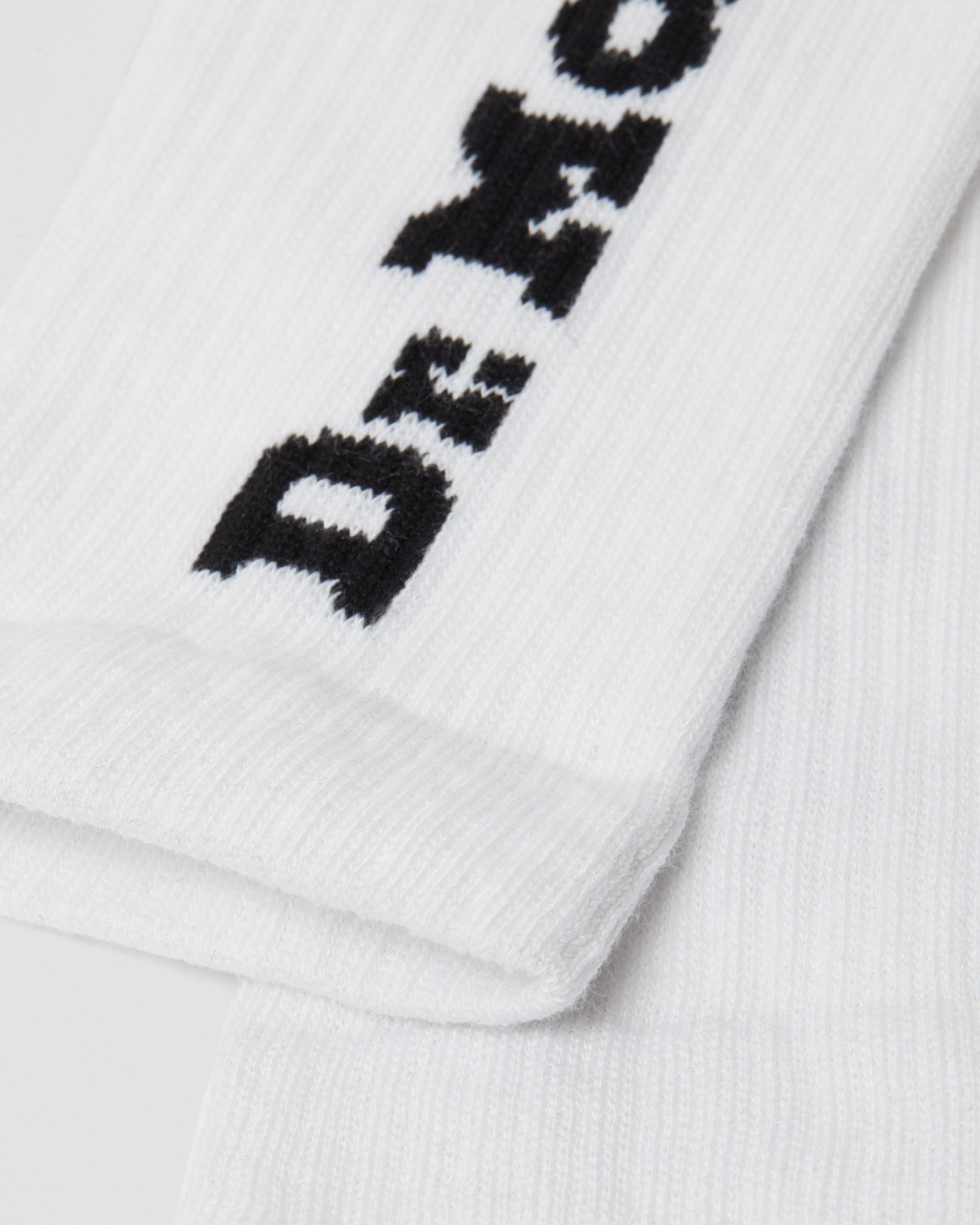 Medias con logo vertical