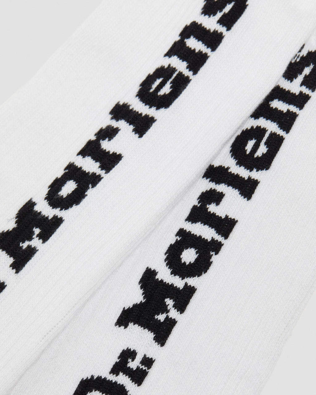 Medias con logo vertical
